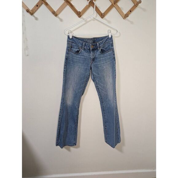 American Eagle Outfitters Favorite Boyfriend Stretch Jeans - Size 6 - Picture 1 of 9